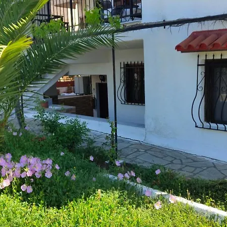 Nastasia Aparthotel 4*